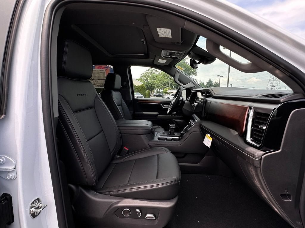 New 2026 GMC Sierra 1500 Denali w/ Denali Reserve Package AWD/4WD image 11