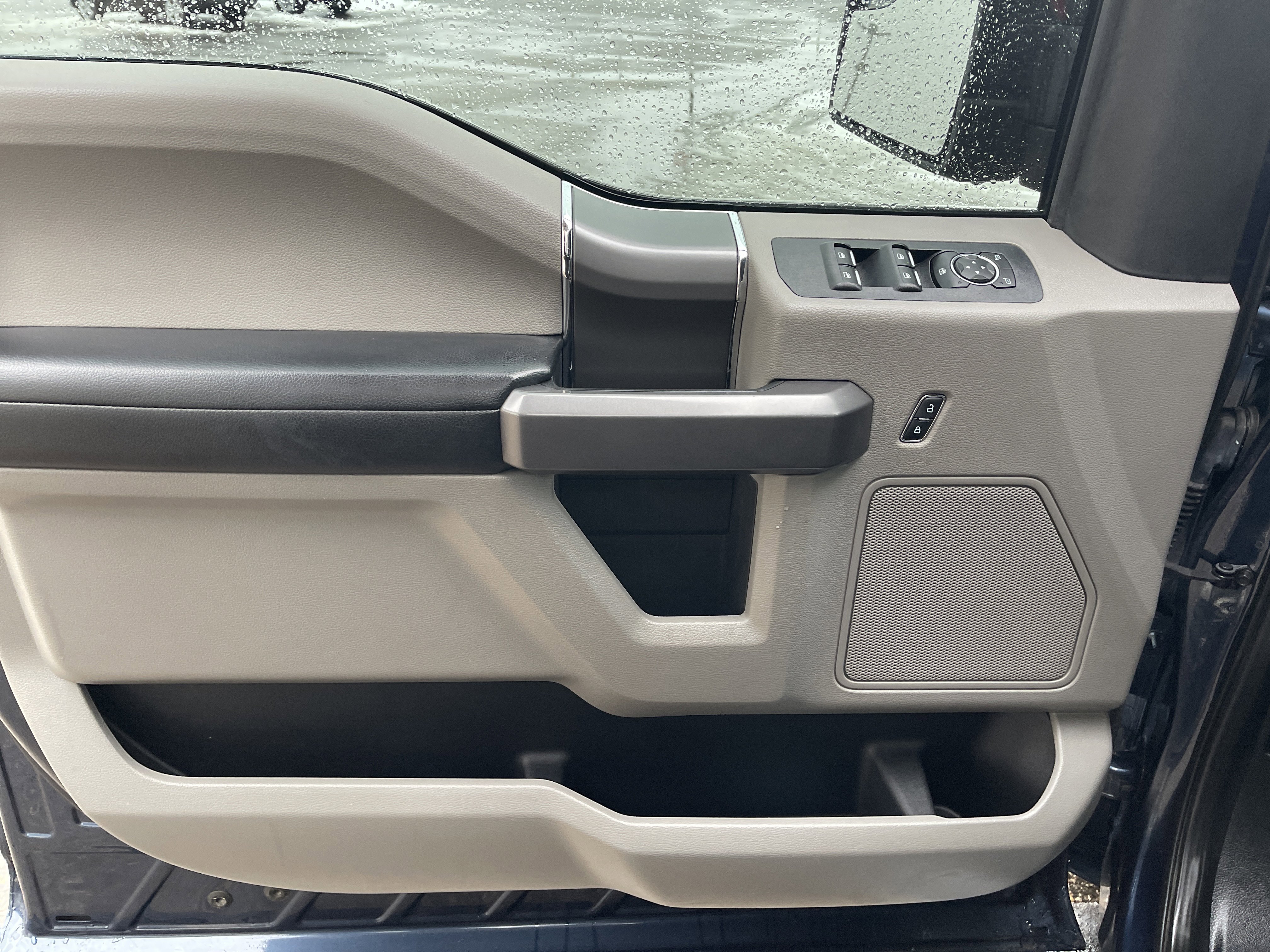 Used 2020 Ford F150 XLT w/ XTR Package image 12