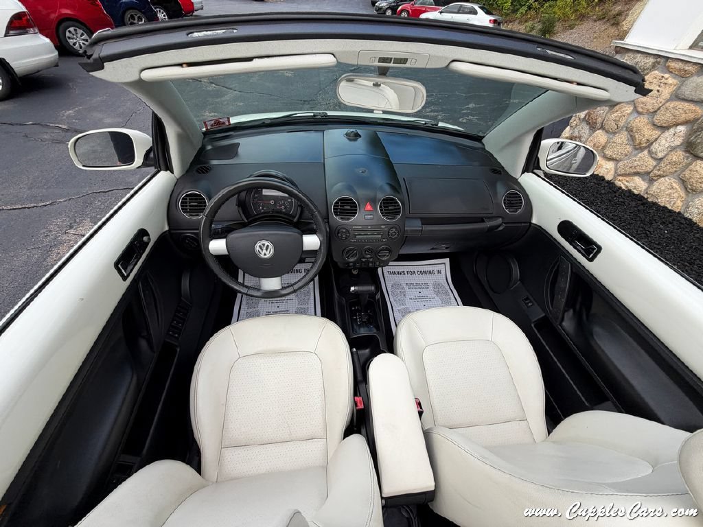 Used 2007 Volkswagen Beetle Triple White Edition FWD image 19