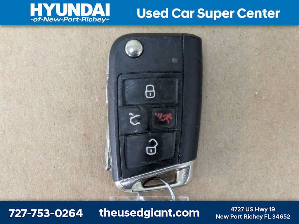 Used 2017 Volkswagen Golf Alltrack SE AWD/4WD image 36