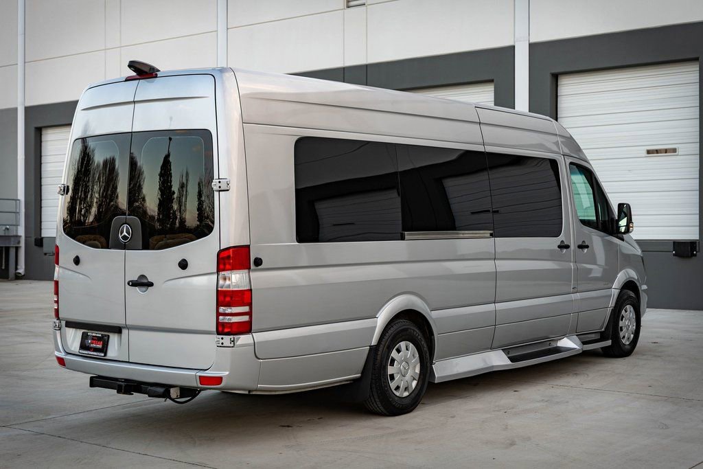 Used 2015 Mercedes-Benz Sprinter 2500 image 7
