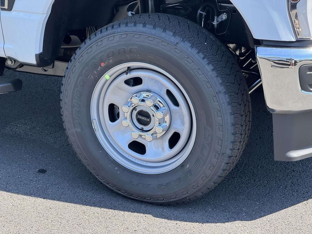 New 2026 Ford F350 XL w/ FX4 Off-Road Package AWD/4WD image 8