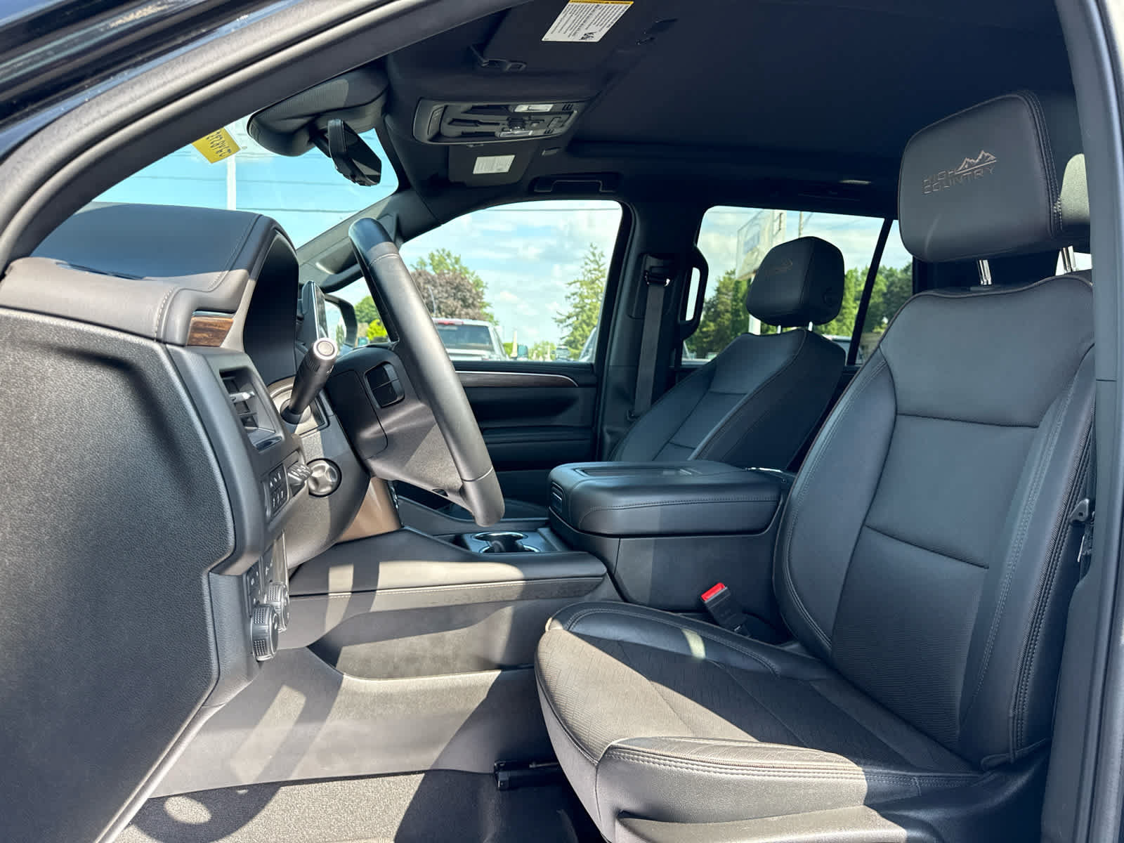 Certified 2023 Chevrolet Tahoe High Country AWD/4WD image 11