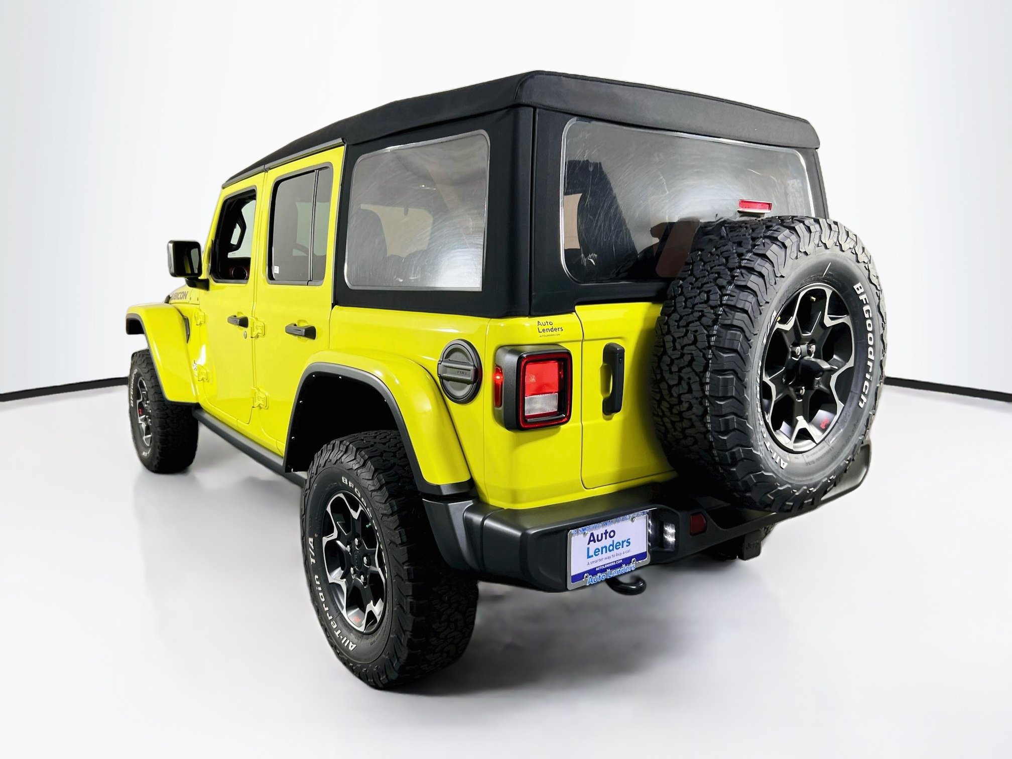Used 2023 Jeep Wrangler Unlimited Rubicon AWD/4WD image 7