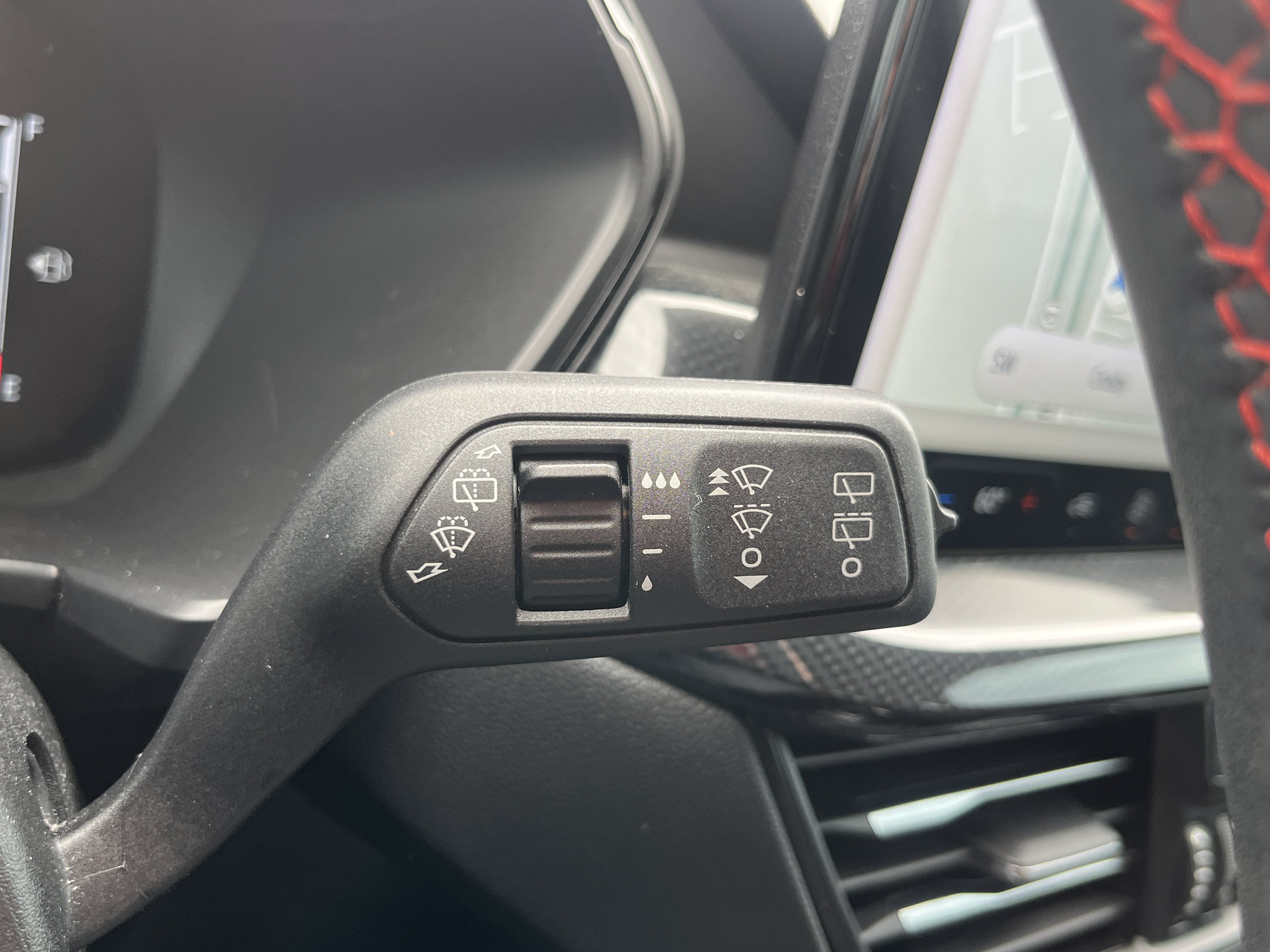Used 2023 Ford Escape ST-Line w/ Tech Pack #1 FWD image 22