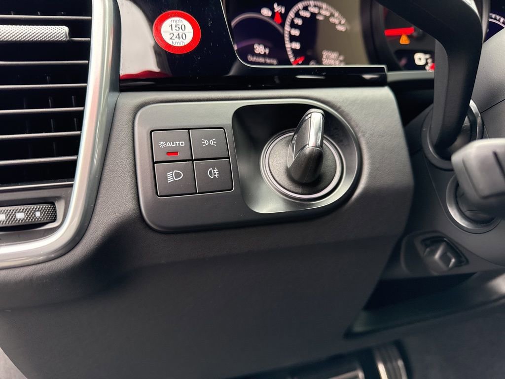 Used 2023 Porsche Cayenne GTS image 22