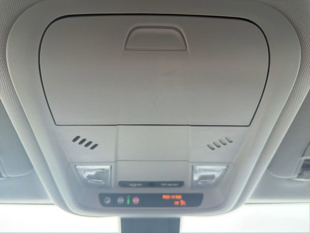 Used 2023 Chevrolet Equinox LT w/ LPO, Floor Liner Package image 31