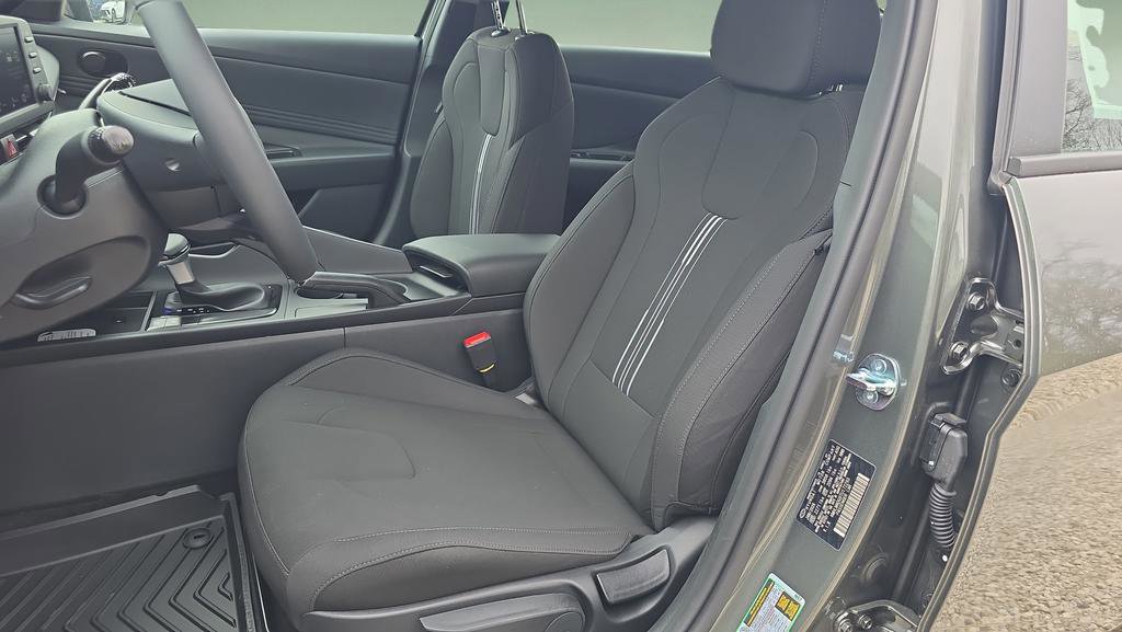 New 2026 Hyundai Elantra Sport FWD image 20