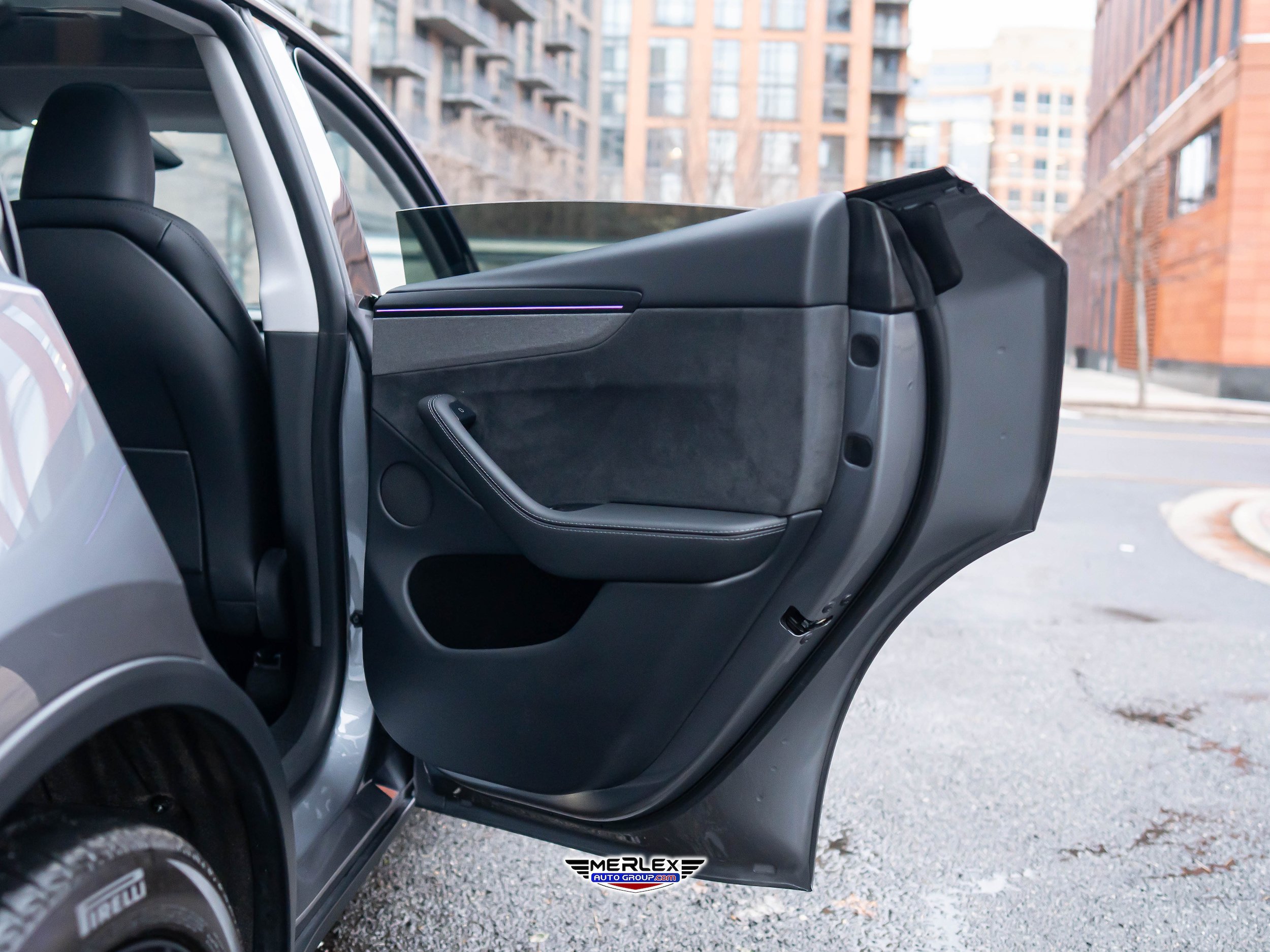 Used 2026 Tesla Model Y Long Range RWD image 37