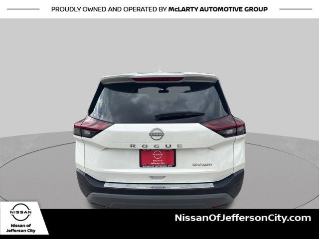 Used 2023 Nissan Rogue SV AWD/4WD image 6
