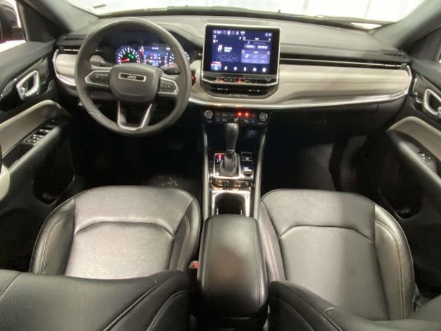 Used 2024 Jeep Compass Limited image 10