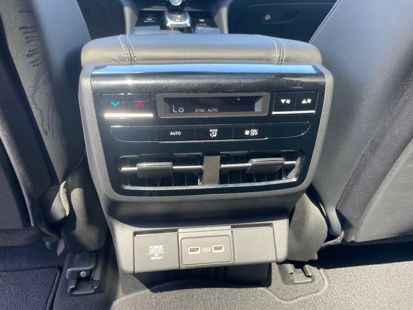 Used 2022 Acura MDX SH-AWD w/ Technology Package image 18