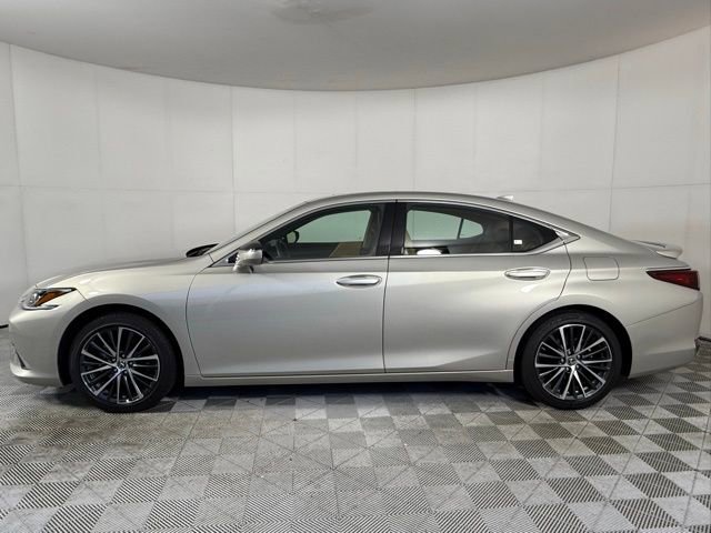 Used 2025 Lexus ES 300h w/ Premium Package video 3