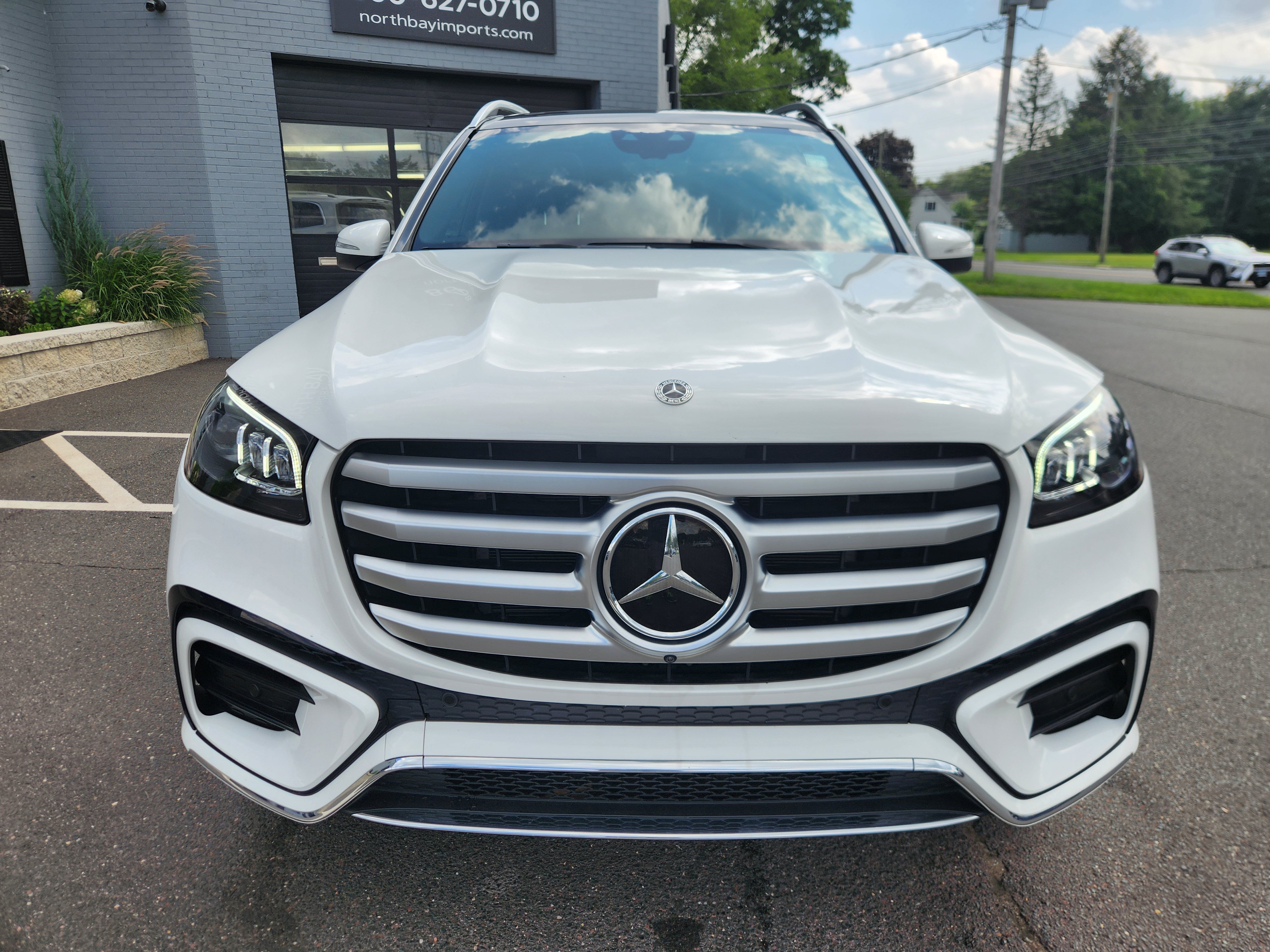 Used 2024 Mercedes-Benz GLS 450 4MATIC w/ AMG Line Exterior image 15