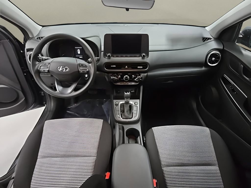 Certified 2022 Hyundai Kona SE w/ Cargo Package image 21