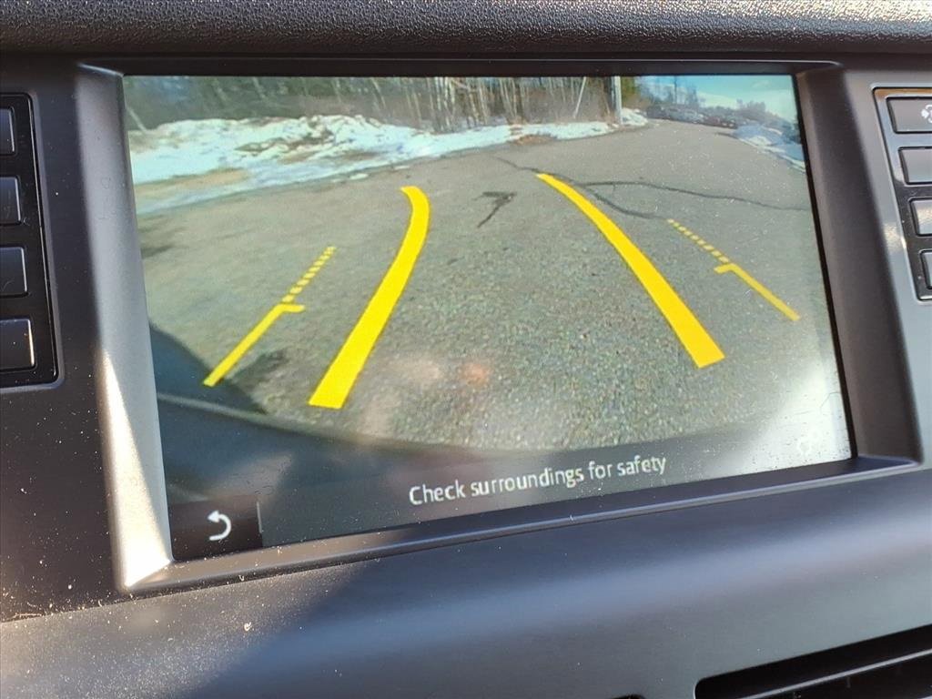 Used 2017 Land Rover Discovery Sport HSE image 22