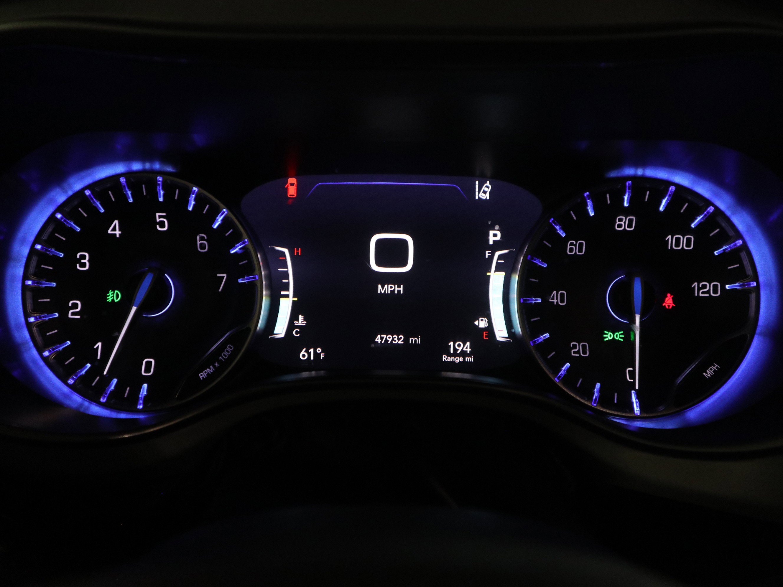 Used 2025 Chrysler Pacifica Limited image 18