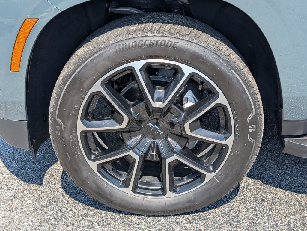 Used 2025 Chevrolet Tahoe RST w/ Comfort Package RWD image 12