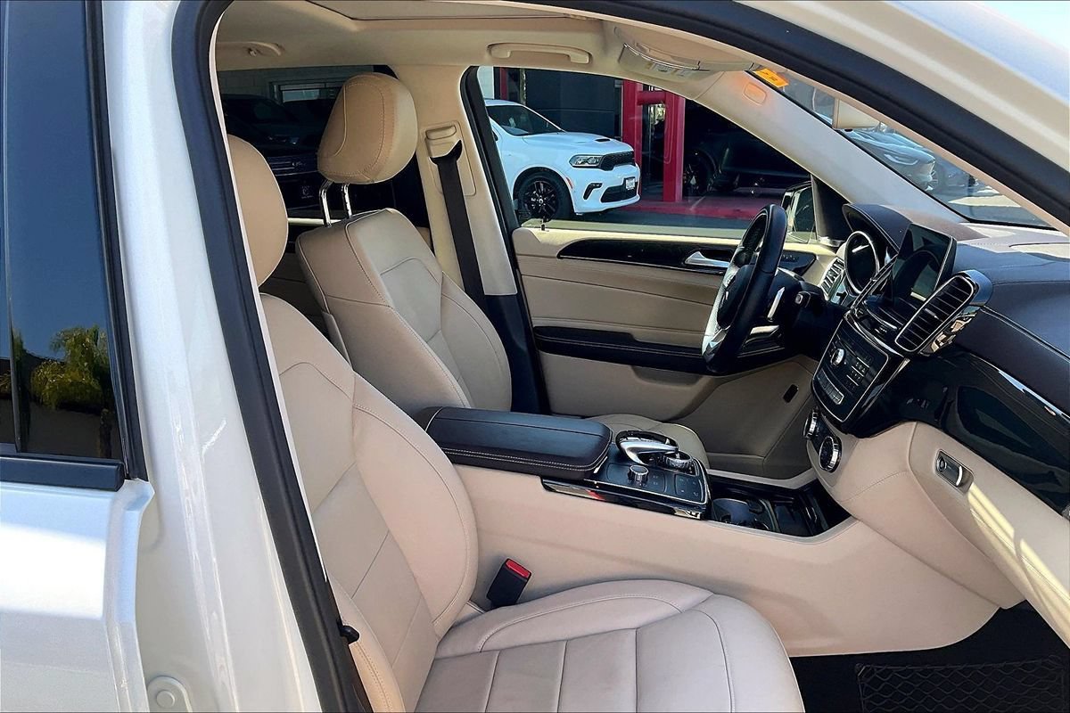 Used 2017 Mercedes-Benz GLE 43 AMG 4MATIC image 23