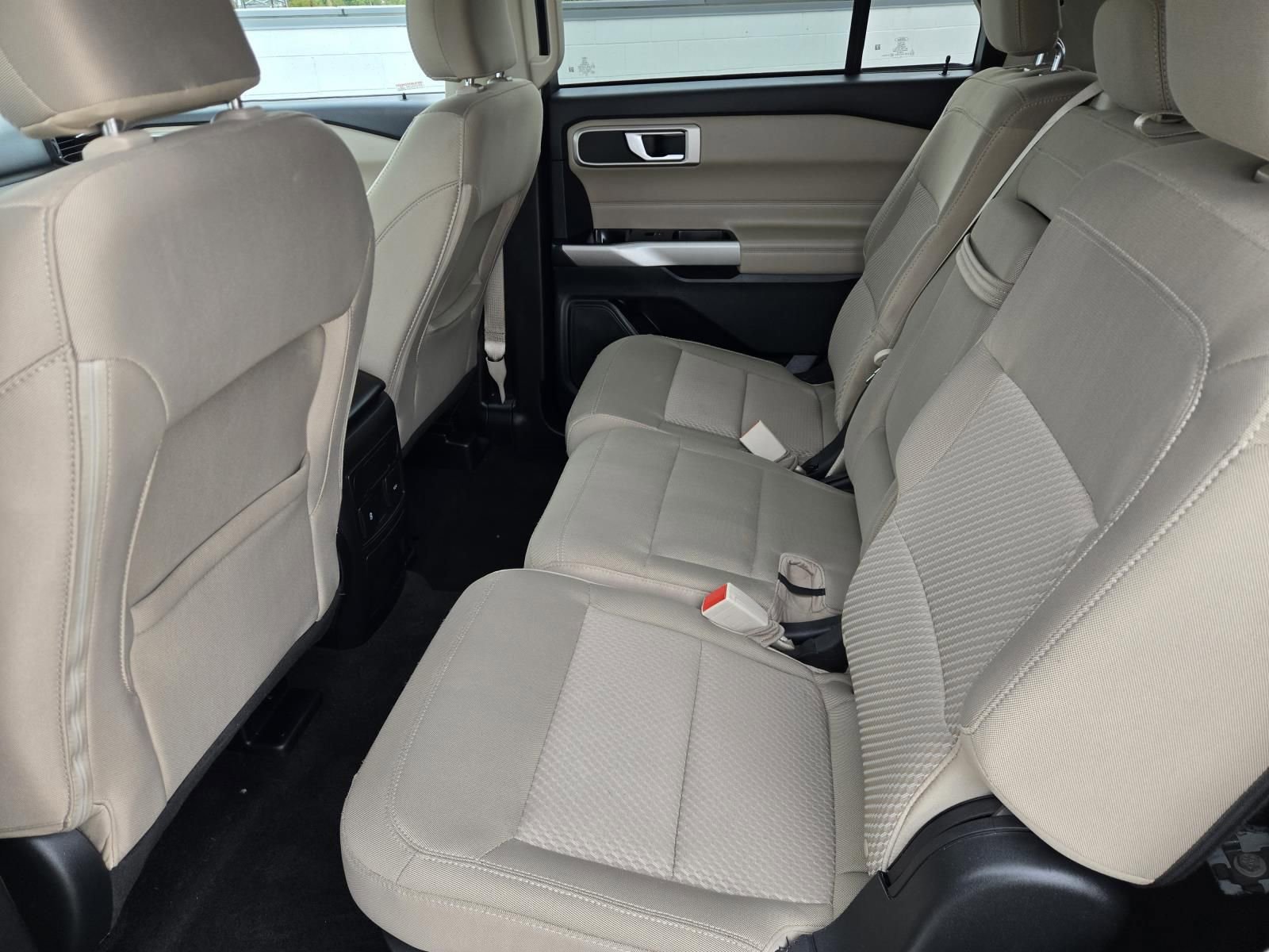 Used 2023 Ford Explorer XLT RWD image 27