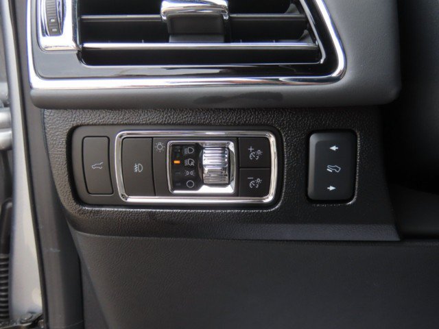 Certified 2024 Lincoln Navigator Black Label AWD/4WD image 26