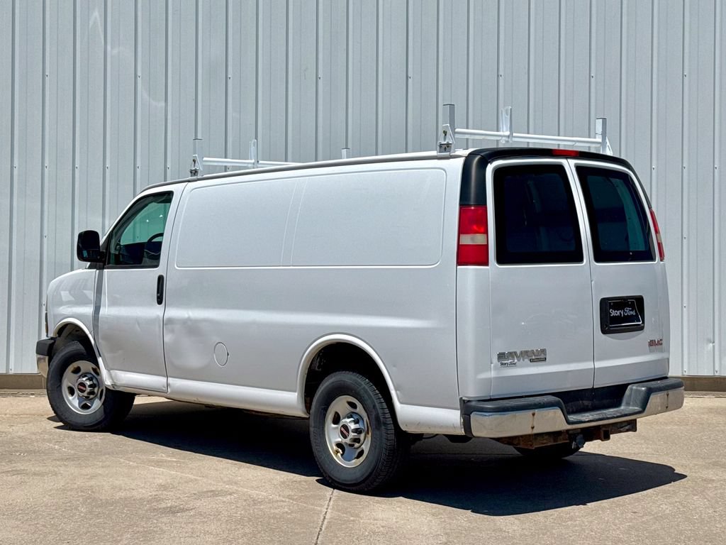 Used 2014 GMC Savana 2500 RWD image 4