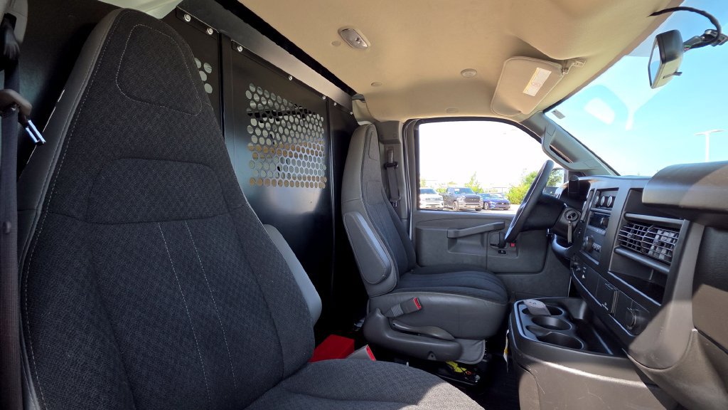 Used 2024 Chevrolet Express 2500 w/ Driver Convenience Package RWD image 11