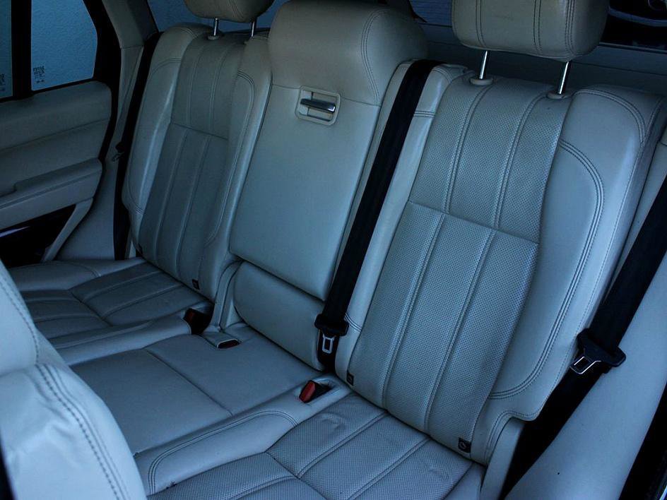 Used 2015 Land Rover Range Rover Supercharged image 9
