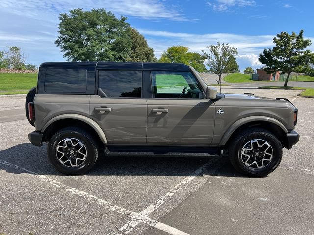 Used 2025 Ford Bronco Outer Banks AWD/4WD image 12