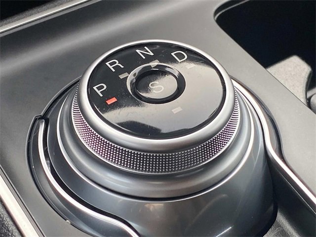 Used 2023 Ford Edge SE w/ Black Appearance Package image 28