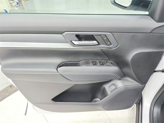 New 2026 GMC Terrain Elevation w/ Elevation Premium Package image 32