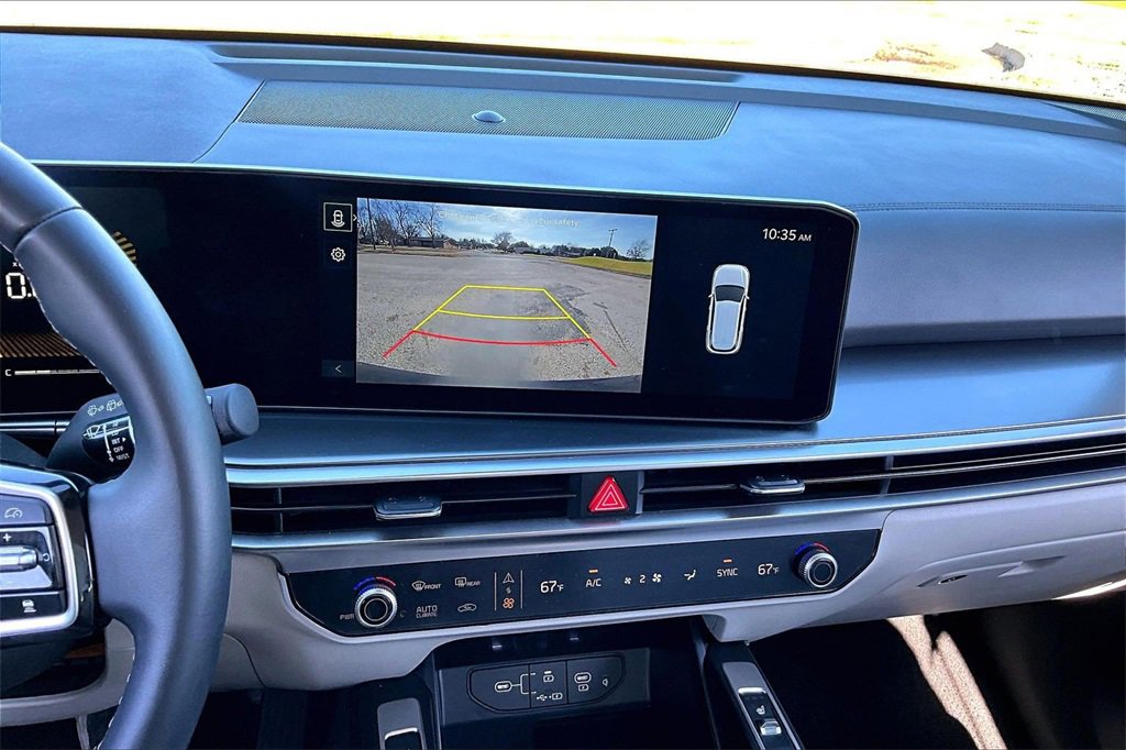 Certified 2025 Kia Sorento EX w/ Panoramic Sunroof Package image 23