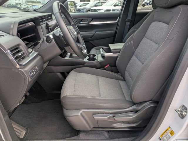 Used 2025 GMC Terrain Elevation AWD/4WD image 14