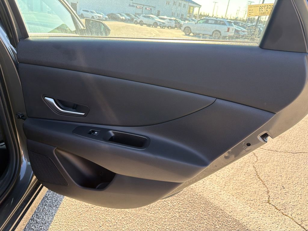 New 2026 Hyundai Elantra SE image 16