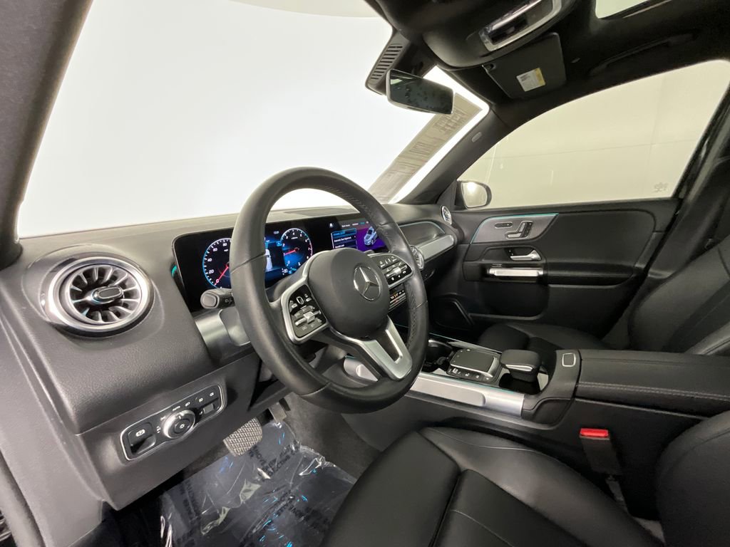 Used 2022 Mercedes-Benz GLB 250 image 18