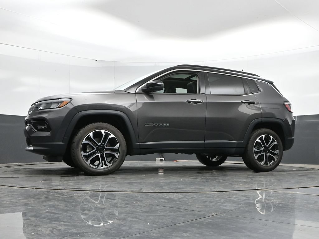 Used 2022 Jeep Compass Limited w/ Sun and Sound Group AWD/4WD image 45