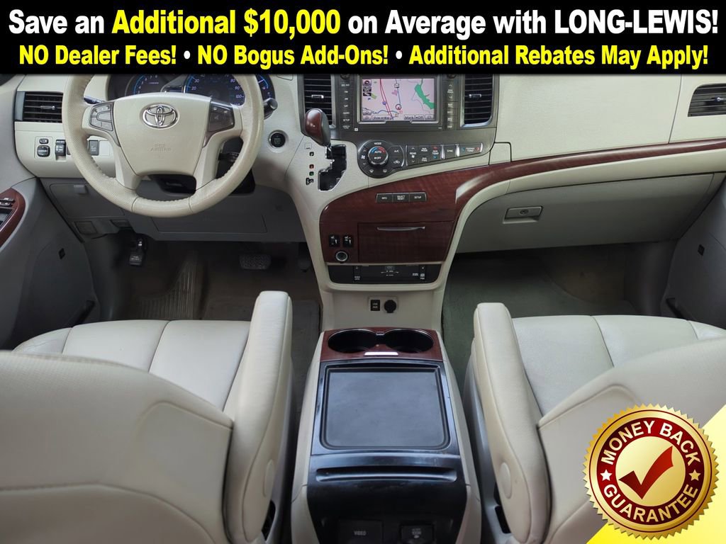 Used 2013 Toyota Sienna XLE image 17