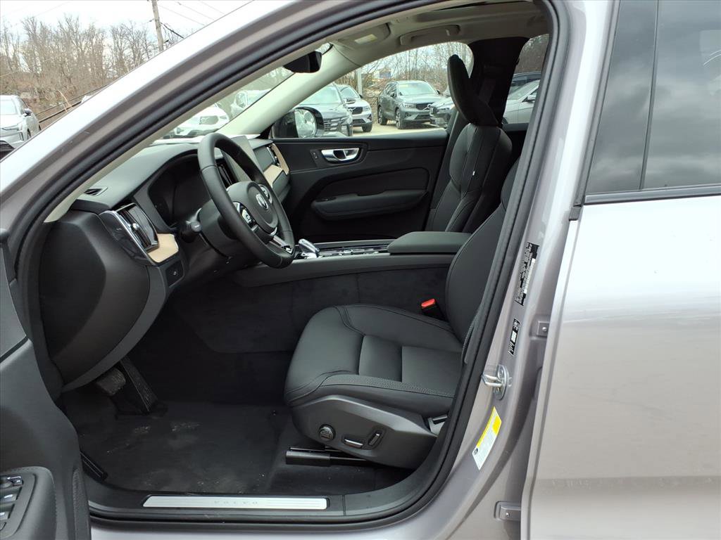 Certified 2026 Volvo XC60 B5 Plus w/ Climate Package AWD/4WD image 10