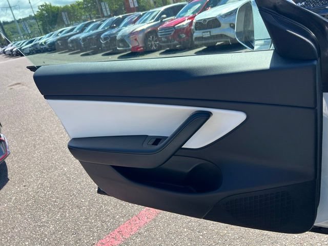 Used 2019 Tesla Model 3 RWD image 17