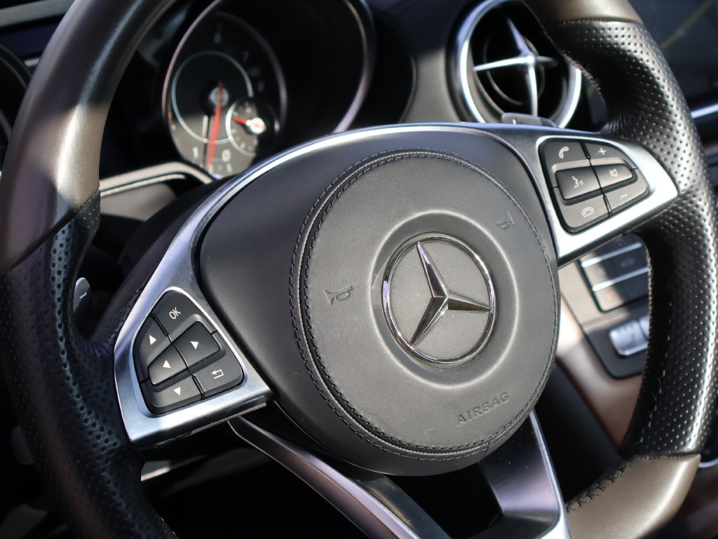 Certified 2020 Mercedes-Benz SL 550 image 20