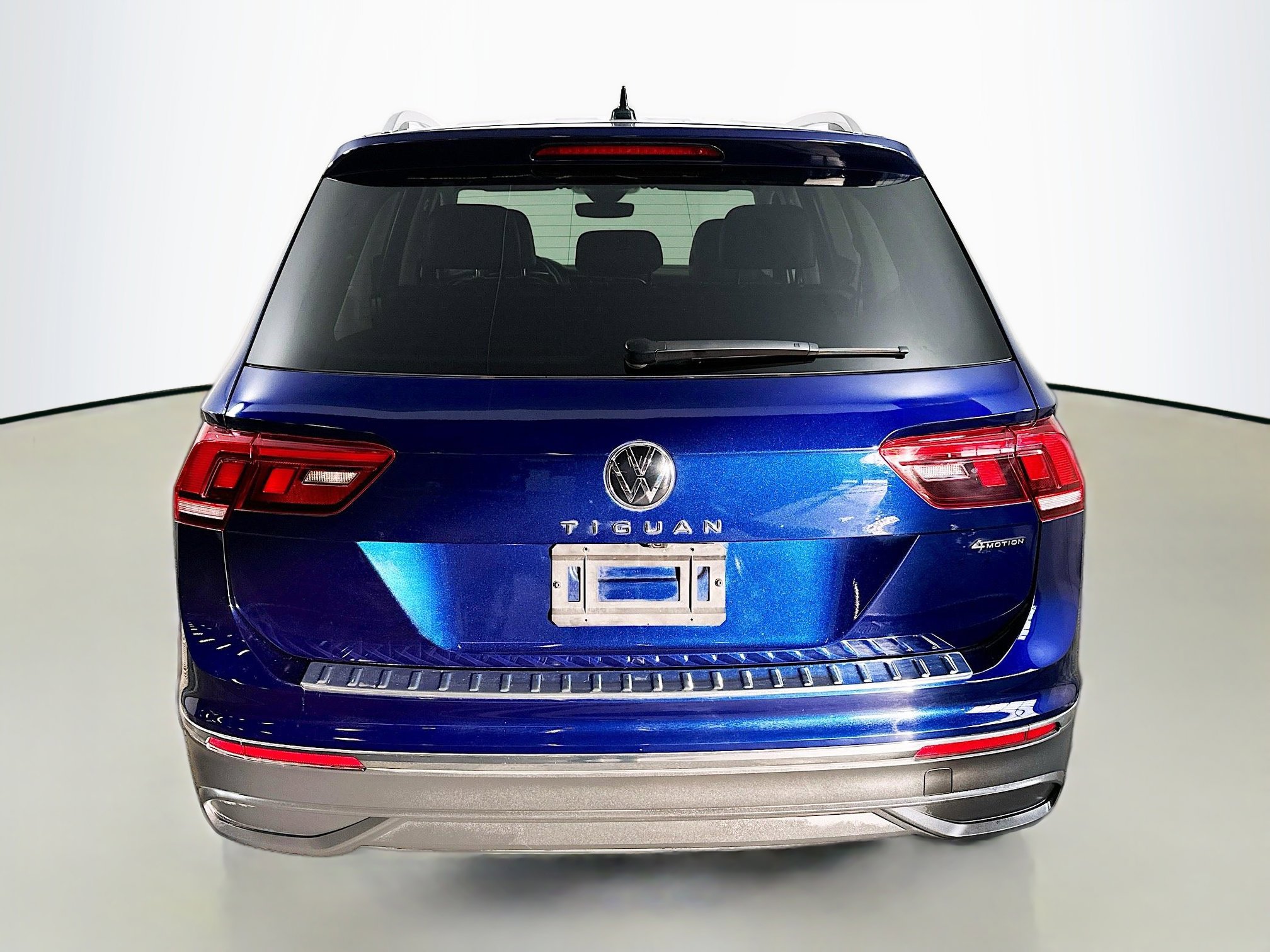 Used 2024 Volkswagen Tiguan Wolfsburg Edition image 6