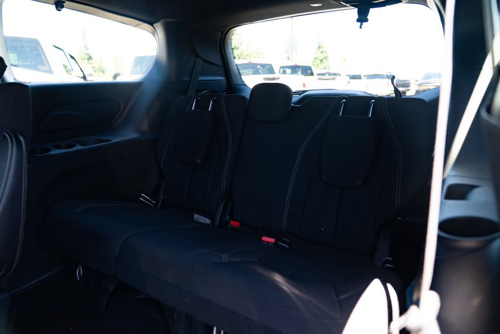 Used 2021 Chrysler Pacifica Touring w/ S Appearance Package FWD image 20
