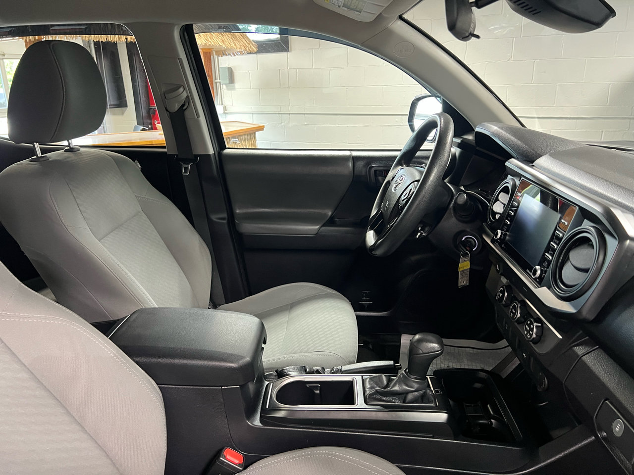 Used 2020 Toyota Tacoma SR image 19