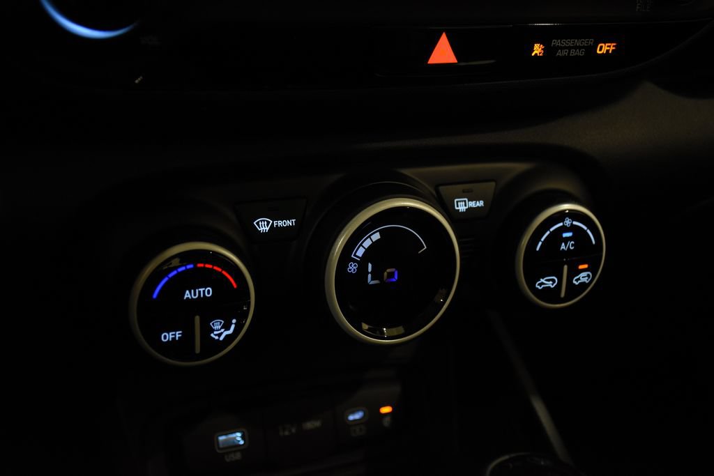 New 2026 Hyundai Venue SEL FWD image 21