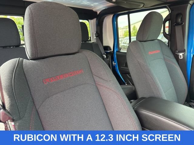 Used 2024 Jeep Gladiator Rubicon w/ Convenience Group AWD/4WD image 30
