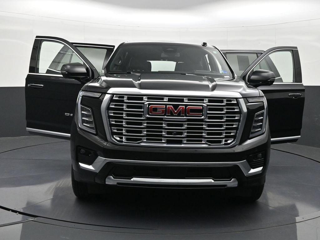 Used 2025 GMC Yukon Denali AWD/4WD image 44