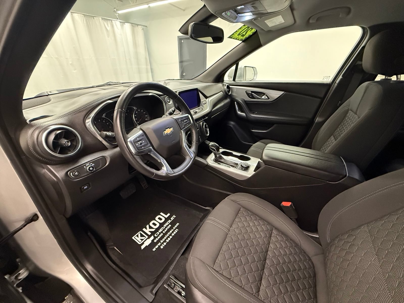 Used 2020 Chevrolet Blazer LT AWD/4WD image 11