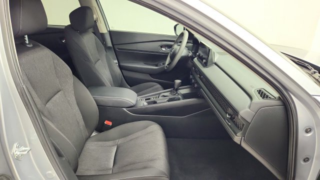 Used 2023 Honda Accord EX image 23