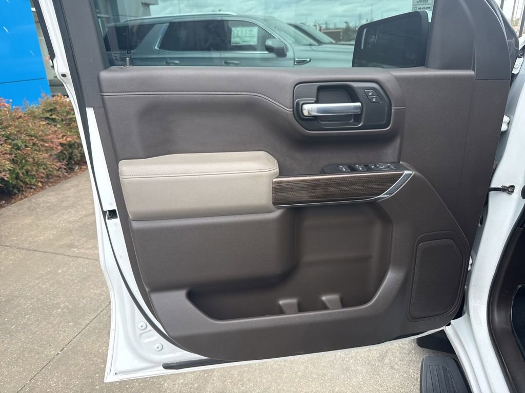 Used 2020 Chevrolet Silverado 1500 LT w/ All-Star Edition image 15