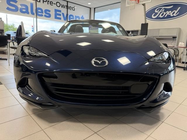 Certified 2025 MAZDA MX-5 Miata RF Grand Touring RWD image 3